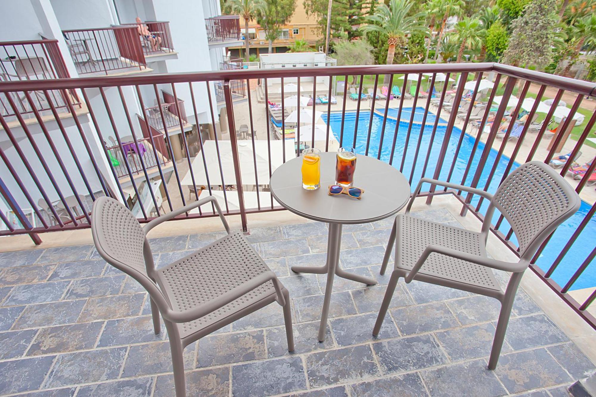 Junior Suite Pool View,1618820931:JPEG